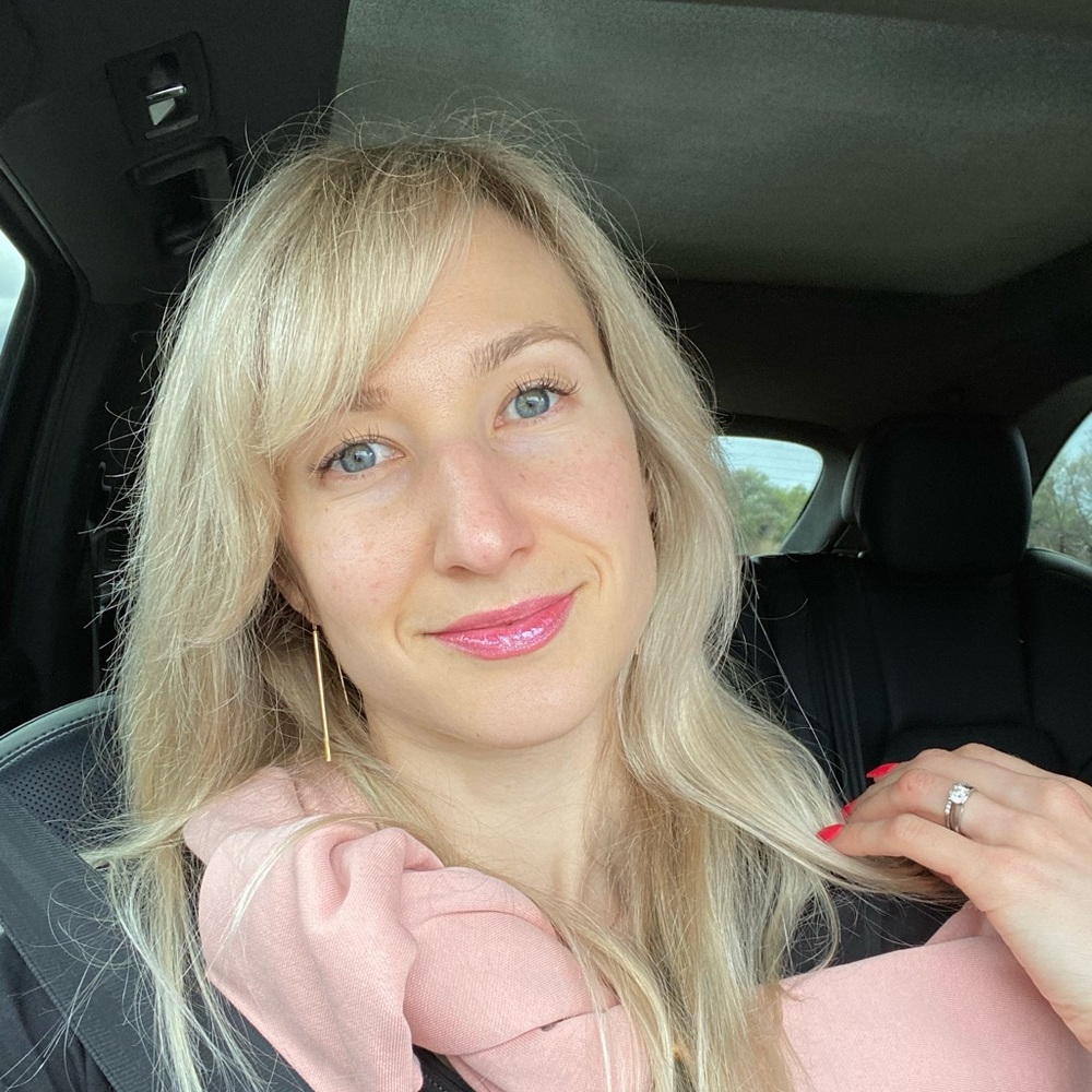 Meet your Posher, Julia